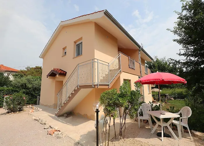 Apartament In Near Sea *