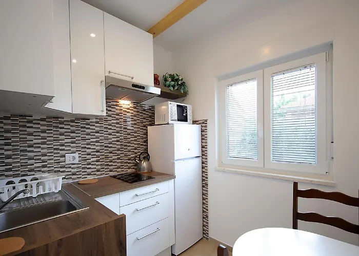 Apartament In Near Sea *