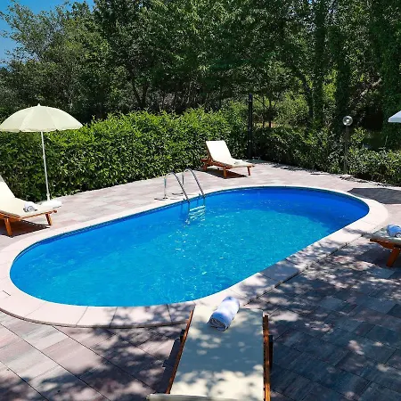 Exquisite In Ilo With Balcony * Silo (Krk)