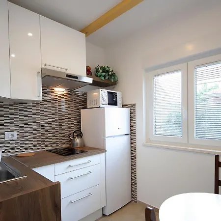 Exquisite In Ilo With Balcony Apartment *